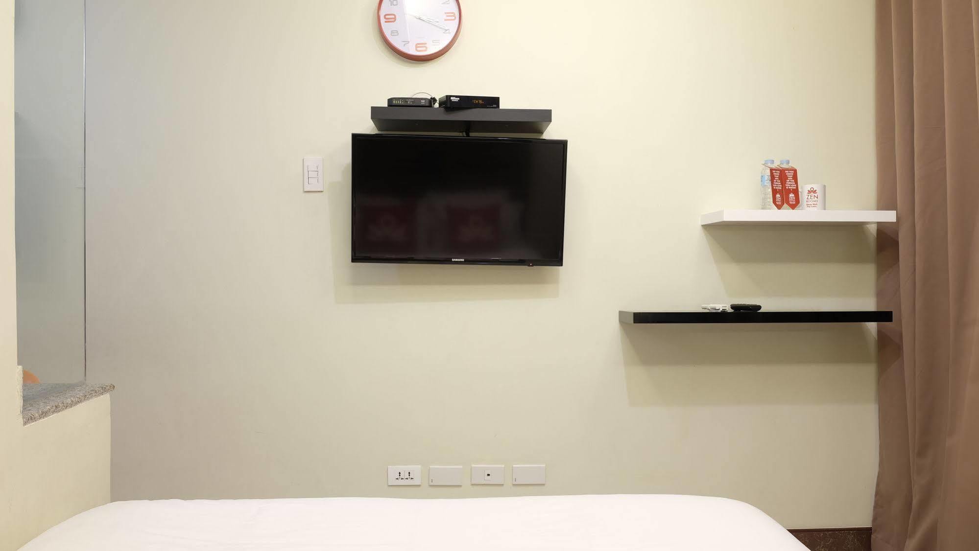 Zen Rooms Malate Robinsons Манила Экстерьер фото