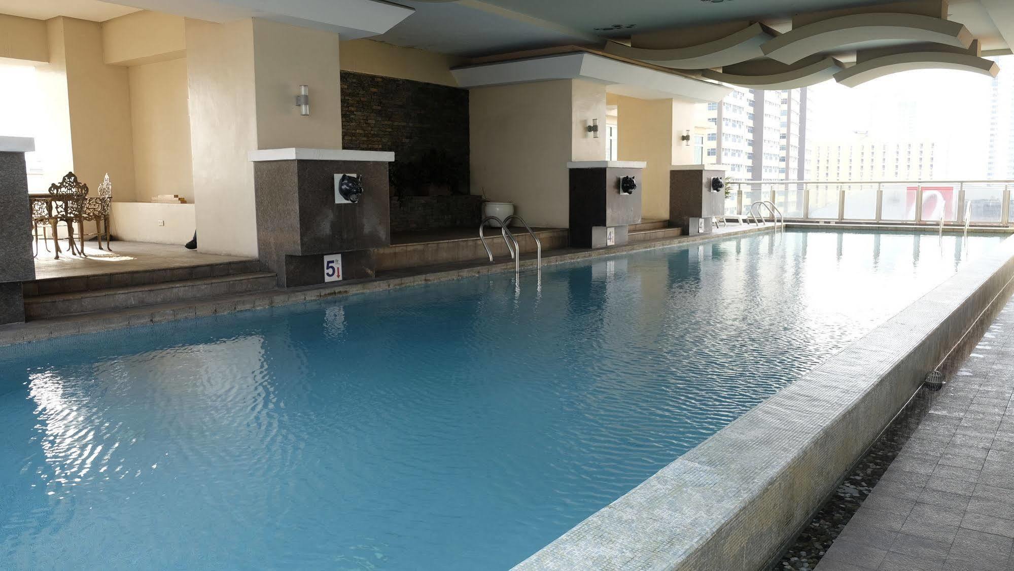 Zen Rooms Malate Robinsons Манила Экстерьер фото